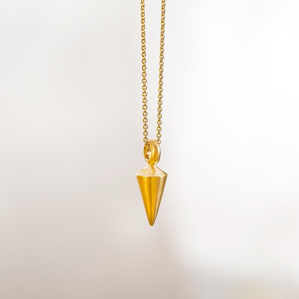 תליון משקולת אנך