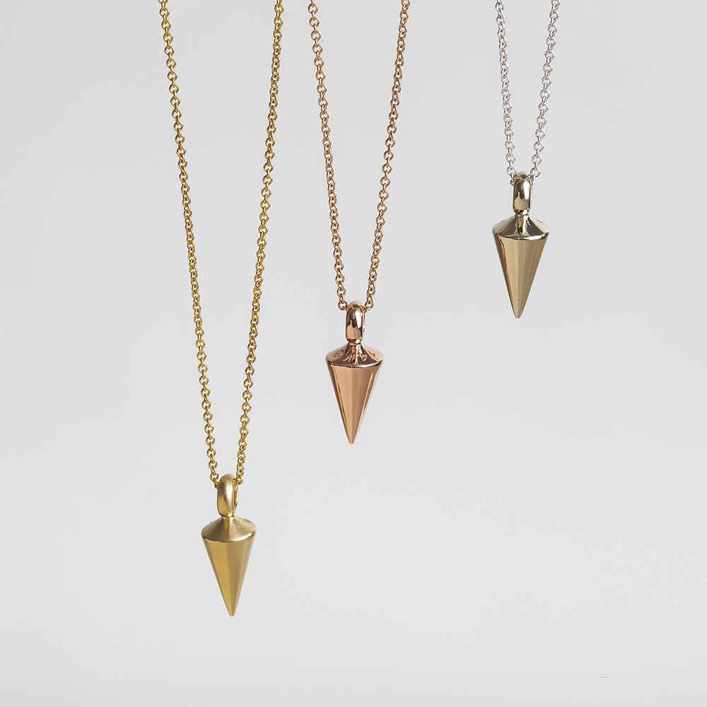 תליון משקולת אנך