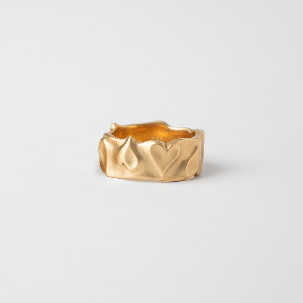 טבעת נישואין לבבות