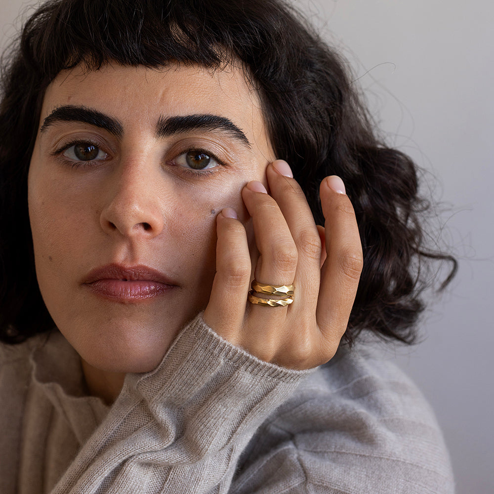 טבעת מגולפת (רחבה)