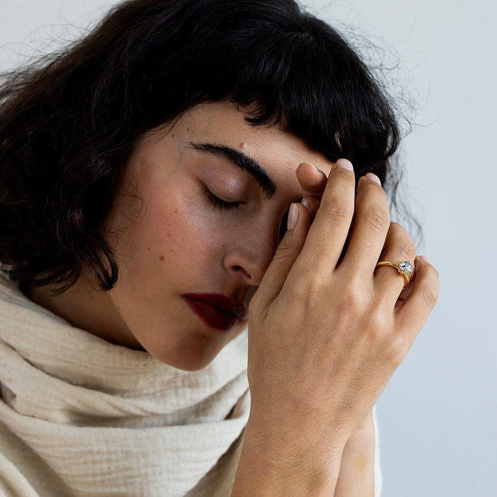 טבעת יהלום אפור גלם