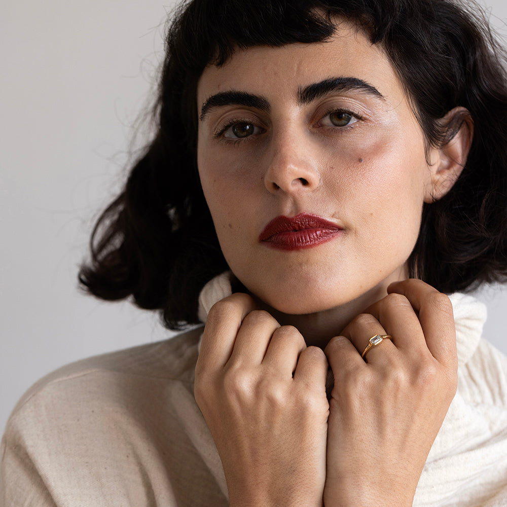 טבעת יהלום (אמרלד קאט)