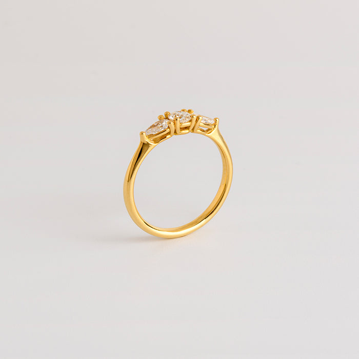 טבעת שלושה יהלומים