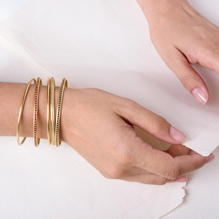 צמיד חישוק רובי מושלם