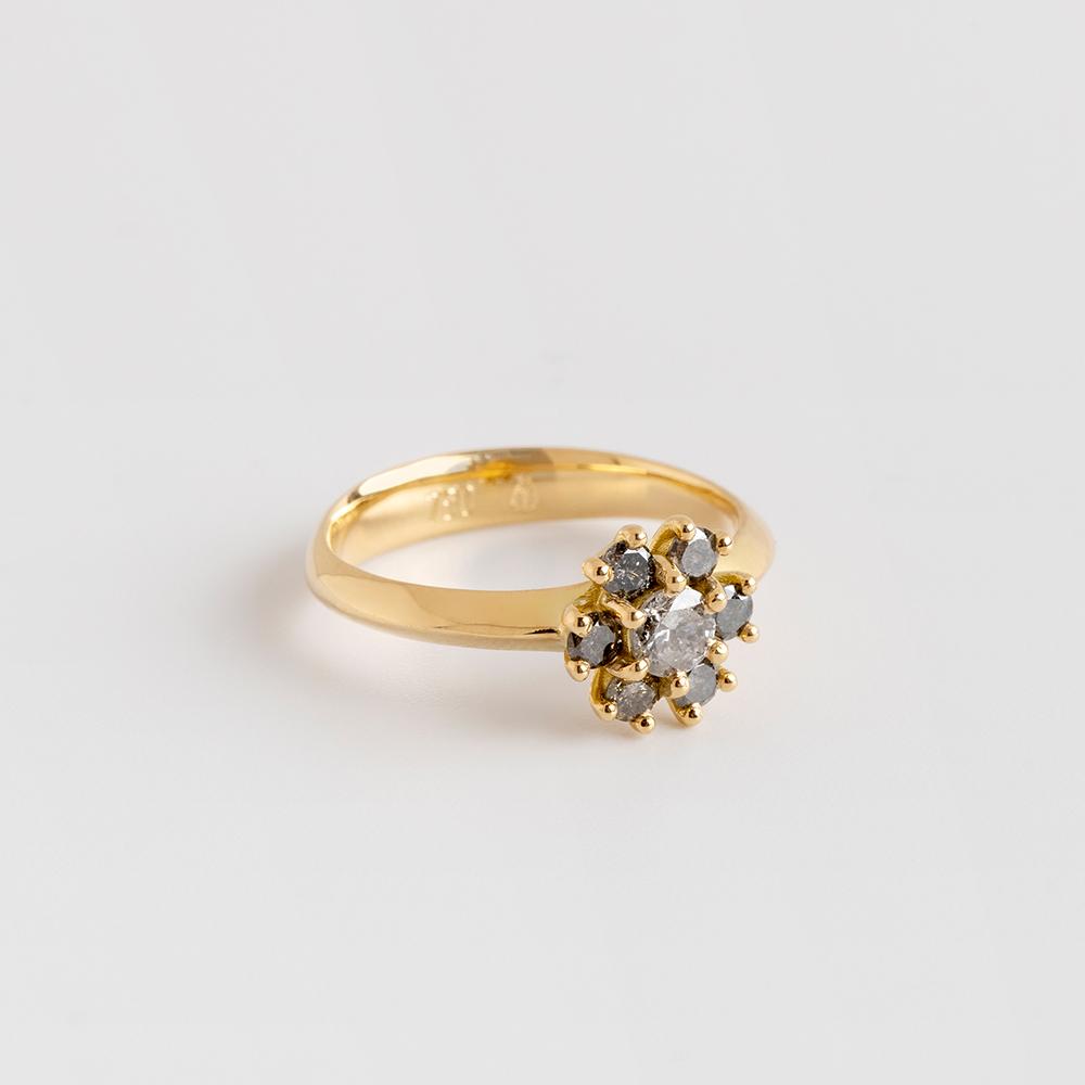 טבעת פרח יהלומים (אפורים)