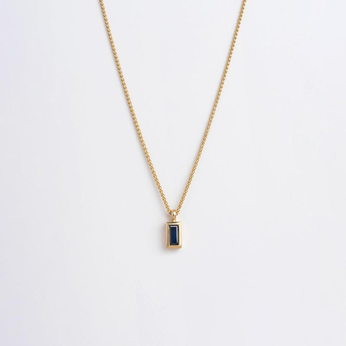 תליון ספיר כחול (באגט)