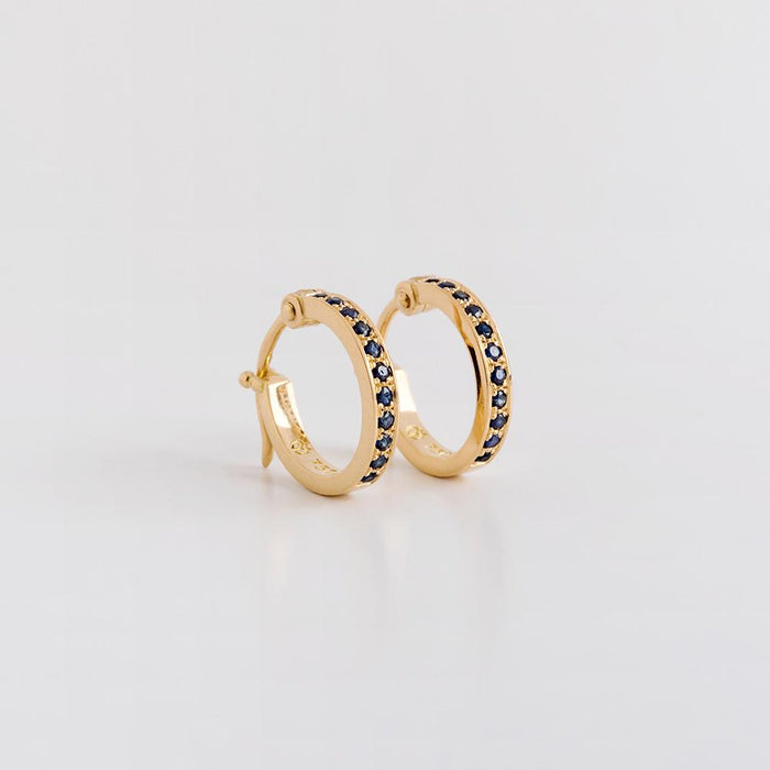 עגילי שורה קלאסית