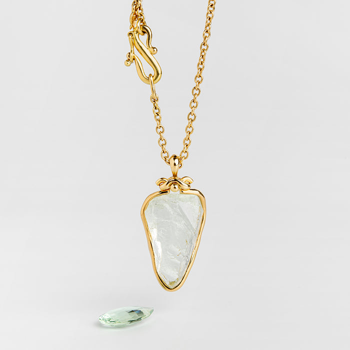 תליון שמיים קפואים (בריל)