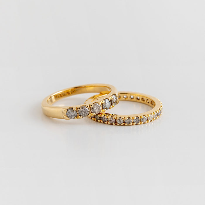 טבעת שורה יהלומים (אפורים)