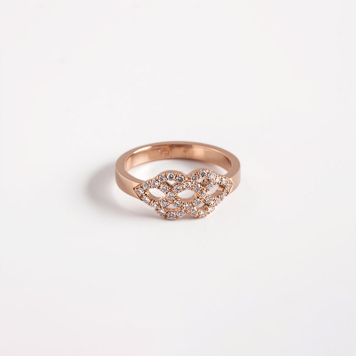 טבעת פריזאית יהלומים לבנים (בינונית)