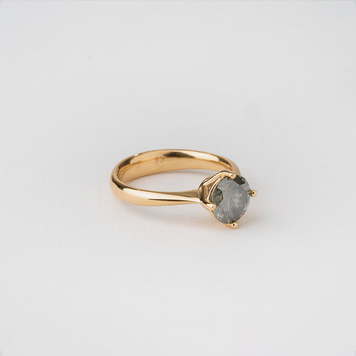 טבעת סוליטר יהלום אפור